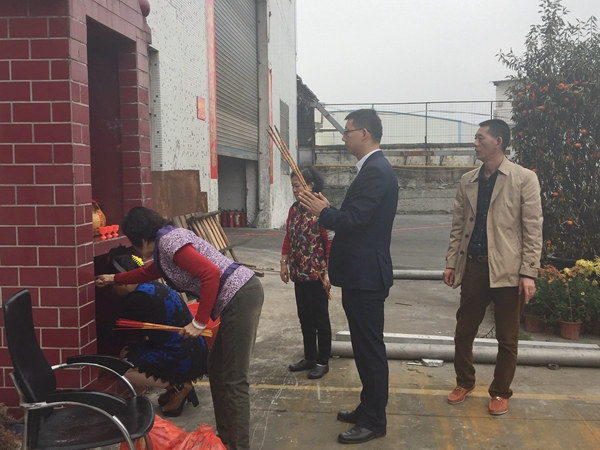 富球铝业开工大吉，贴心为员工举办一年一度健康体检