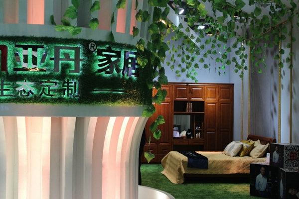 上海建博会首日火爆！亚丹解决“三大痛点”，成全场黑马