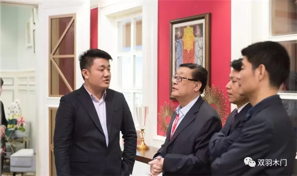 双羽参展北京门业展闪耀行业，“木门+轻整装”模式广获好评，荣膺十佳品牌