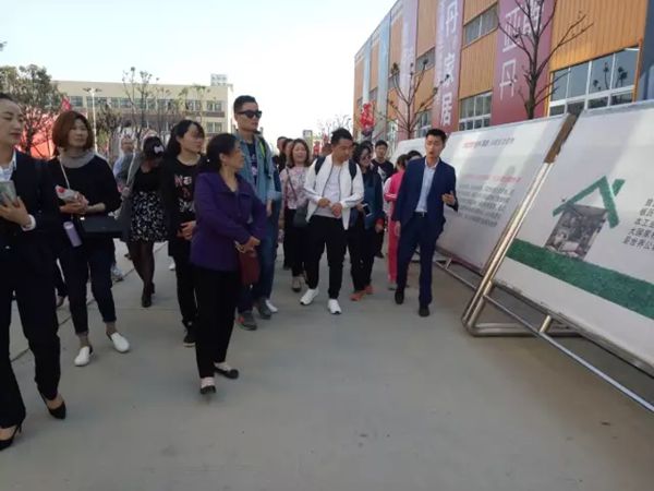 亚丹无醛环保之旅：六安亚丹定制家具携业主朋友亲临湖北亚丹