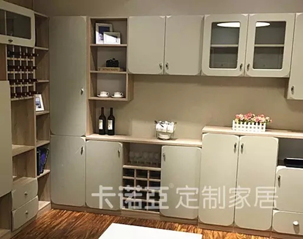 谁说冷色调设计不惊艳?! 谁说冷色调设计不惊艳?!