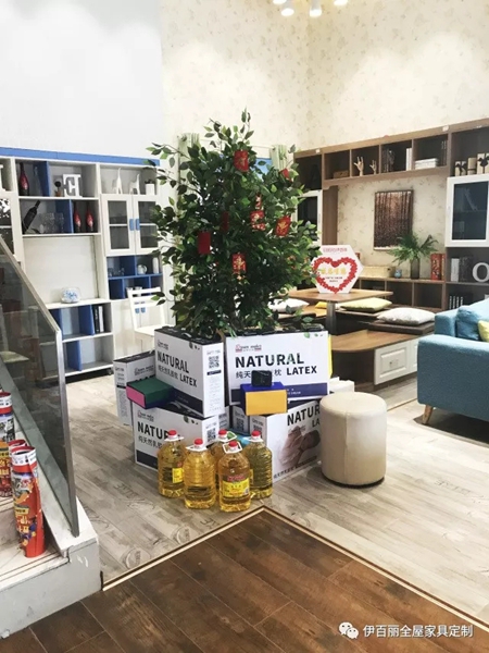 双十一伊百丽全国门店备战,气势从“颜值”开始! 双十一伊百丽全国门店备战,气势从“颜值”开始!