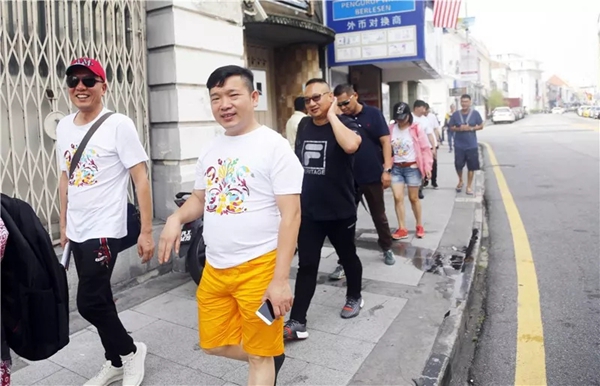 生活家地板加入马来西亚三林环球十周年回家之旅