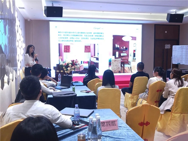 可罗雅无缝墙布《筑梦可罗雅 创业成长营》区域培训会深圳站圆满落幕！