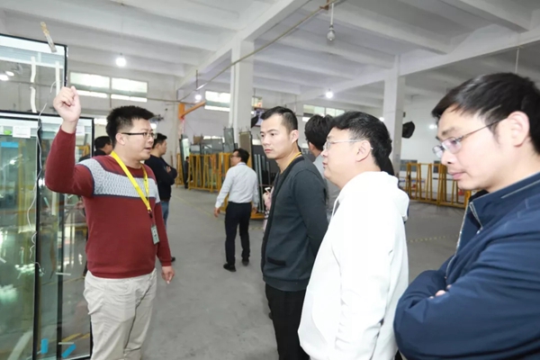 【省青商会·走进企业】2019第一站——邓扬礼副会长的企业佛山汉狮建材科技有限公司