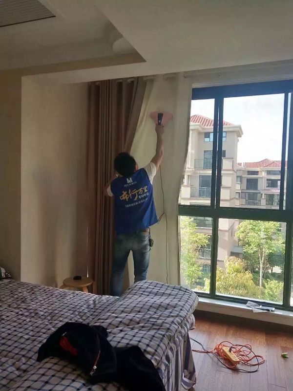 摩力克窗帘免费上门除螨，老客户赶快来预约吧！