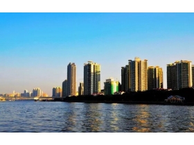 英伦皇室门窗正式签约新经销商，成哥进驻河南濮阳市！