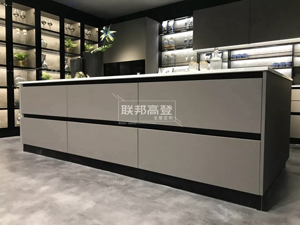 联邦高登全屋定制:选对厨房中岛,让家庭幸福感充分升华 联邦高登全屋定制:选对厨房中岛,让家庭幸福感充分升华