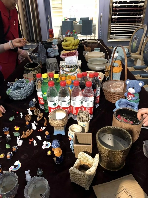 摩力克窗帘济南店多肉植物DIY活动成功举办，一起设计多肉拼盘吧！