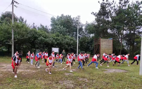 伊百丽全屋定制第五届V6暨西南区V6联动启动会盛大召开