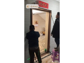 爱唯门窗工程案例 打造优质入户别墅铜门