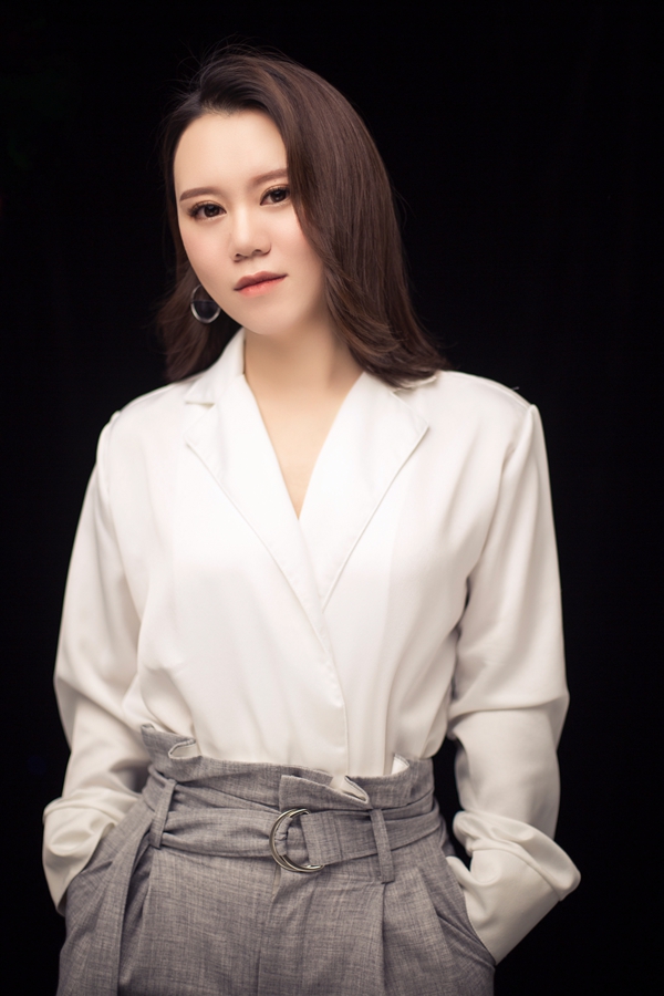 可罗雅墙布致敬精英讲师 持教师证即可享受双节活动9折优惠