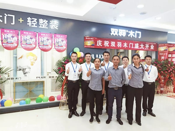 双羽木门承德店曹总：品牌为纲 实力为本