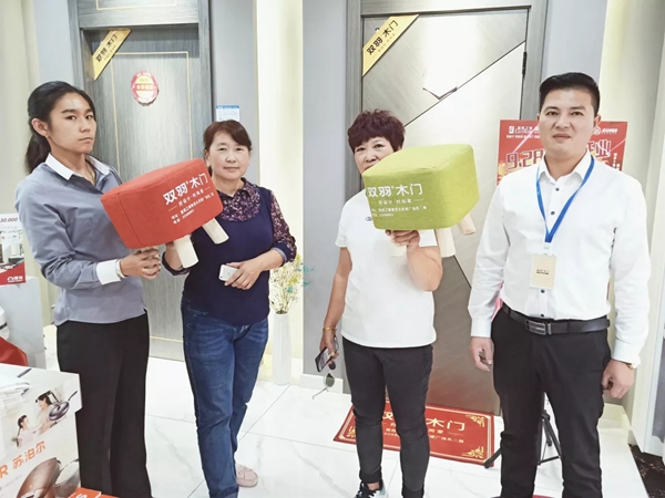双羽木门承德店曹总：品牌为纲 实力为本