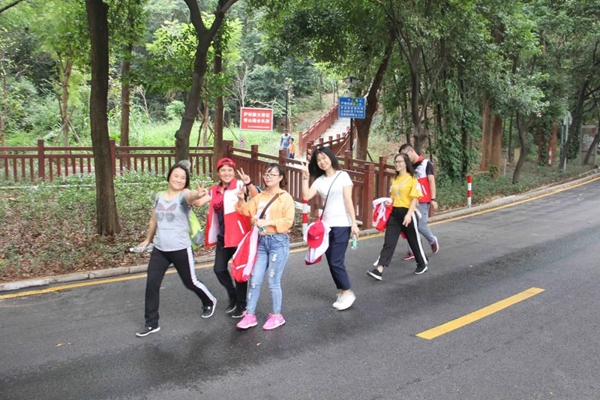 伊百丽全屋定制20KM徒步活动圆满举办