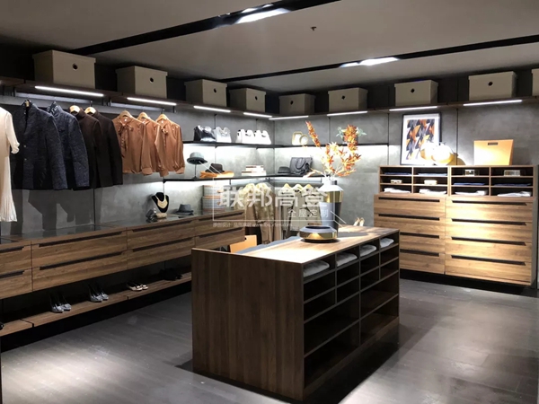 联邦高登全屋定制男士衣帽间 设计诠释着生活的品味 联邦高登全屋定制男士衣帽间 设计诠释着生活的品味