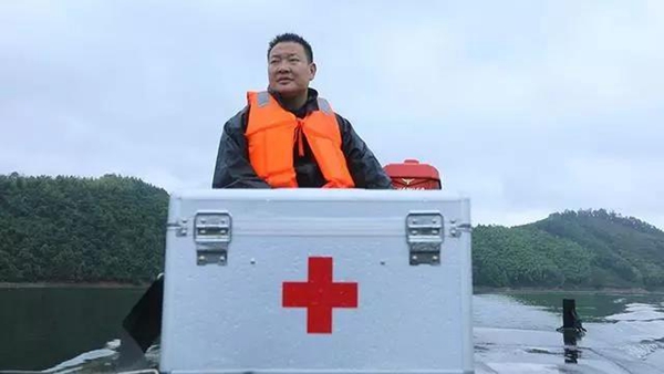 尚品本色携手《秘密大改造》 30天孤岛造房 尚品本色携手《秘密大改造》 30天孤岛造房