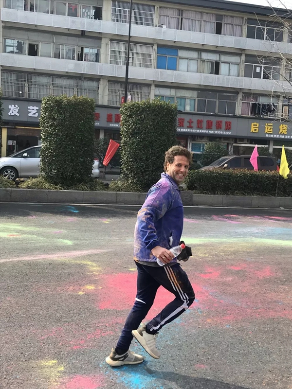 金迪集团参与第四届“七彩杯”健康彩虹跑