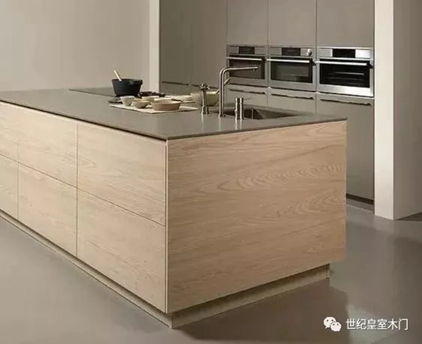 世纪皇室门业:白橡木饰面板 来自森林的馈赠 世纪皇室门业:白橡木饰面板 来自森林的馈赠