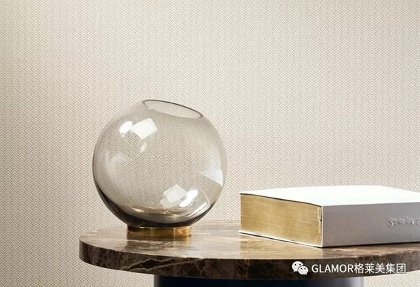 格莱美墙纸：米白色软装的清澈优雅 与满室流转的优雅共度安然时光