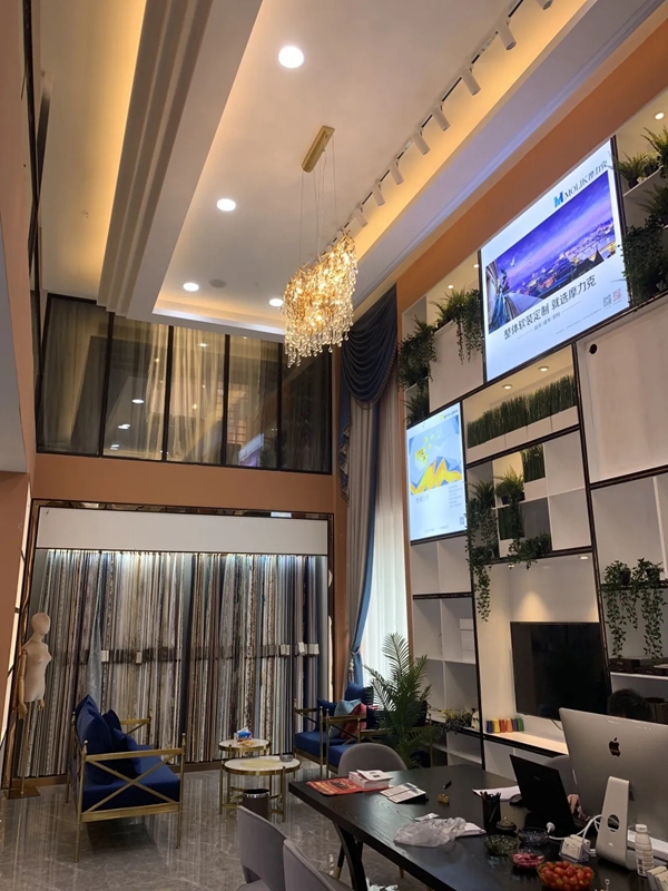 摩力克“美颜”设计 让专卖店在各大商圈中第一时间脱颖而出