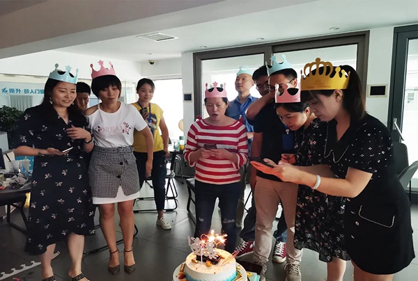 振升铝材9月员工集体生日会|欢乐相伴，与你成长