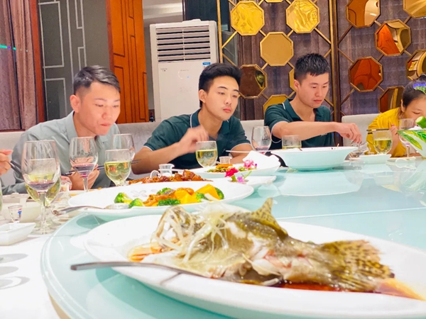 博仕门窗举行8月优秀博仕人答谢晚宴