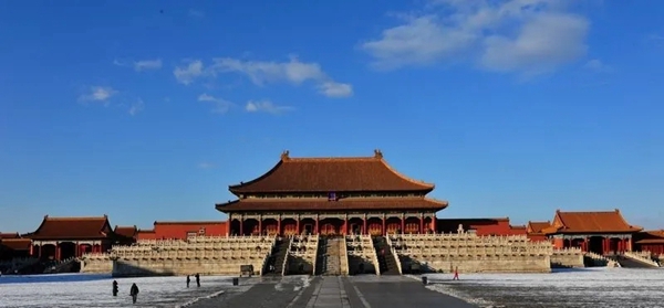 摩力克：白金汉宫、凡尔赛宫、故宫等世界著名建筑用的都是什么窗帘？