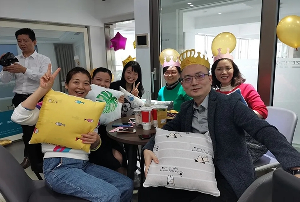 振升铝材生日会：感恩十月，欢乐相伴！