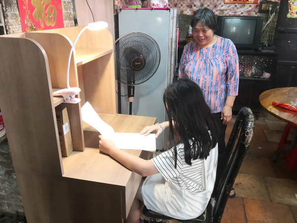 伊百丽全屋定制“梦想读书角”定制安装活动圆孩子学习梦