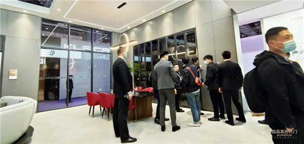 尚品本色木门携高颜新品惊艳亮相上海建博会 尚品本色木门携高颜新品惊艳亮相上海建博会