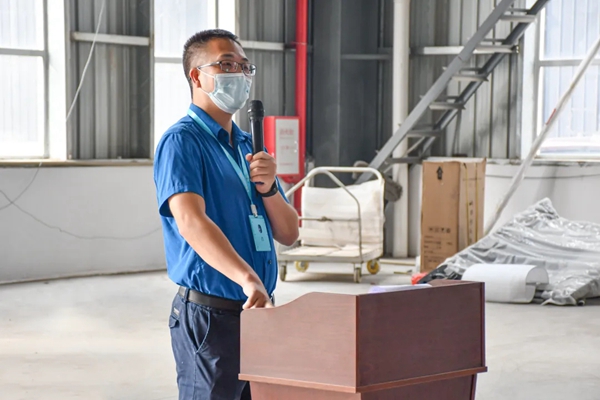 诺菲特门窗举行2021年6月月度晨会