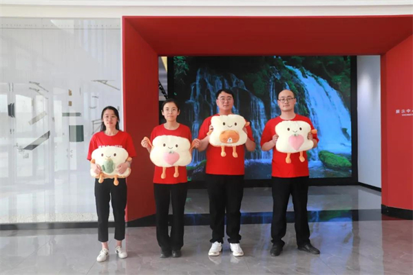 绿盾中天系统门窗总部开展知识竞赛与趣味运动会