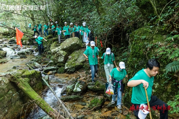 顶固全屋定制红色之旅暨亲亲季6誓师大会完美收官！