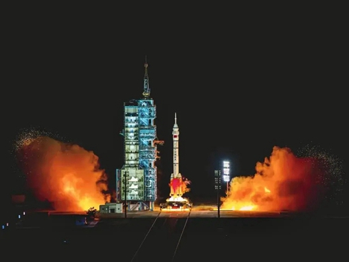 佰丽爱家全屋定制：去太空出差是什么样的体验？