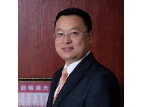 诗尼曼家居副总裁 黄伟国