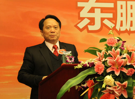 东鹏陶瓷董事长何新明：精于此道 以此为生