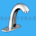 自动感应水龙头 (规格:YL-3902)