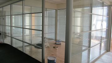 广西办公隔断厂家 玻璃隔断批发零售 《兆拓建材》
