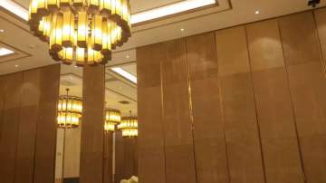 贵州宴会厅隔断-会议室活动折叠门，兆拓超高型隔断