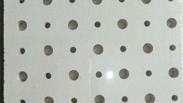 2017年生产新型吸音穿孔石膏板