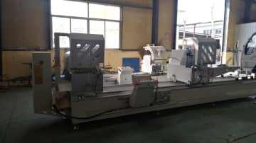 HLJZ2S-600/550X4200铝型材数显双角精密切割锯