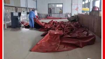 猪粪制沼气-养猪场红泥沼气袋占地多大、补贴多少