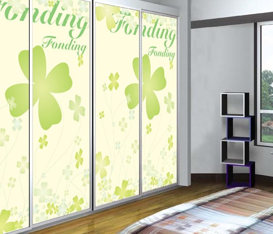 定制衣柜 家居卖场吃香行业之最
