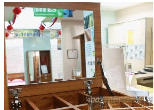 精工邦威衣柜赏析 绿色家具的代表