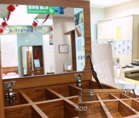 精工邦威家具赏析 用绿色照亮家园 