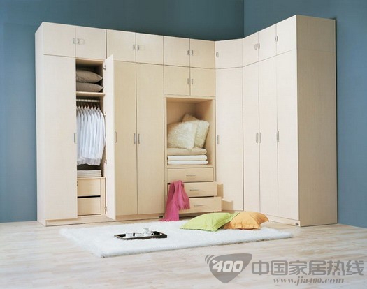 选准招商模式 打造品牌成长神话 衣柜