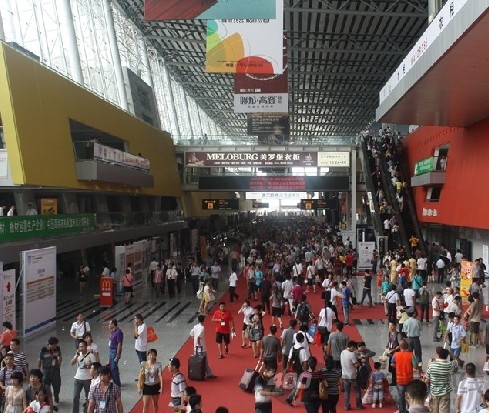 定制衣柜成展会卖点 定制衣柜有看头 