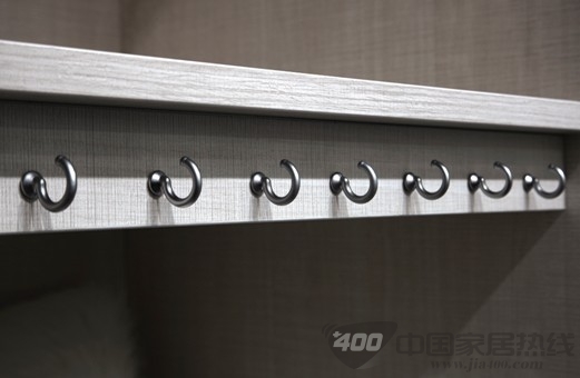 劳卡衣柜五金件 时尚的多功能组合 