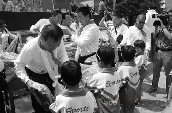 顶固 河南乡村教育关爱之旅正式启程 
